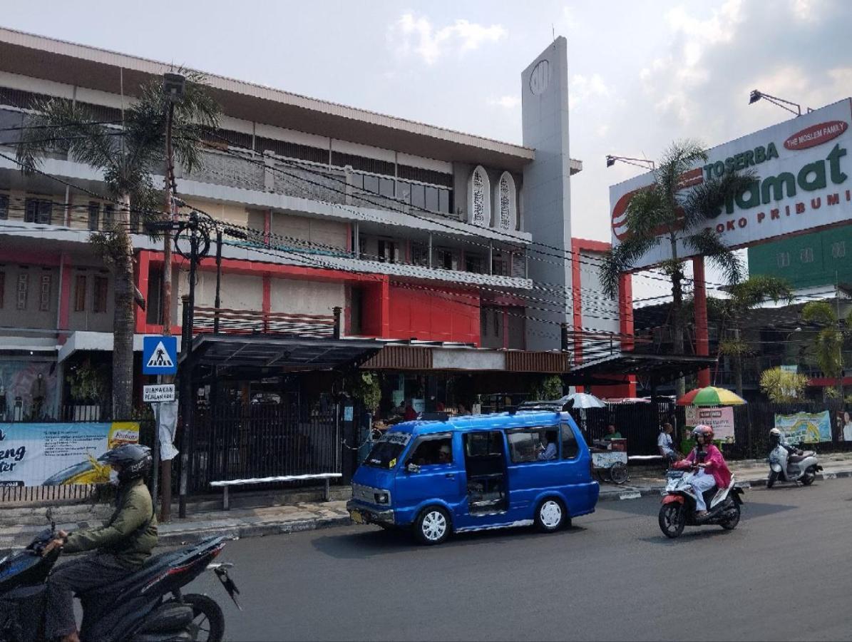 Hotel Syariah Selamat Sukabumi Exterior foto